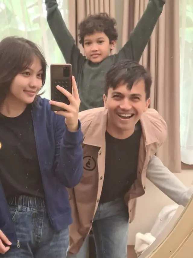 6 Potret Kebersamaan Sahrul Gunawan dan Putrinya, Bak Sahabat