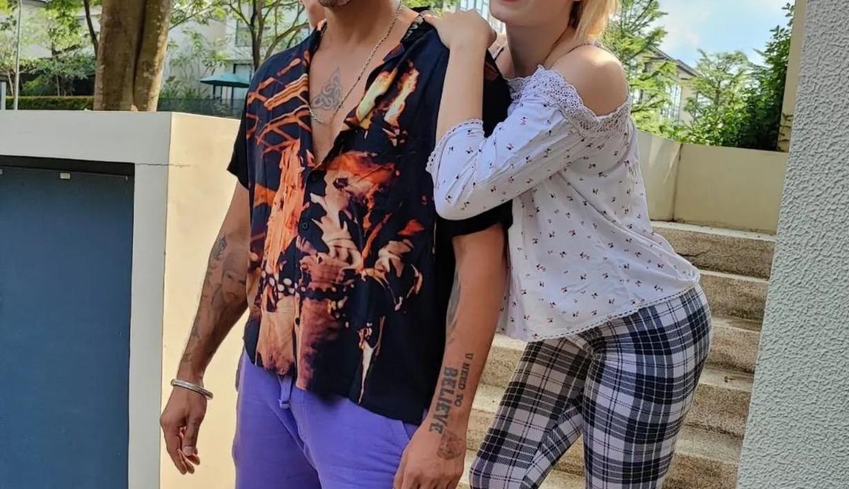 Baru-baru ini, Robby Shine dan Nastasha viral karena kasus dugaan penghinaan yang melibatkan Billy Syahputra. (FOTO: instagram.com/robbyshine/)