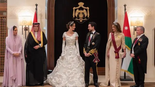 Putra Mahkota Hussein-Rajwa Alseif dari Yordania. [@queenrania]