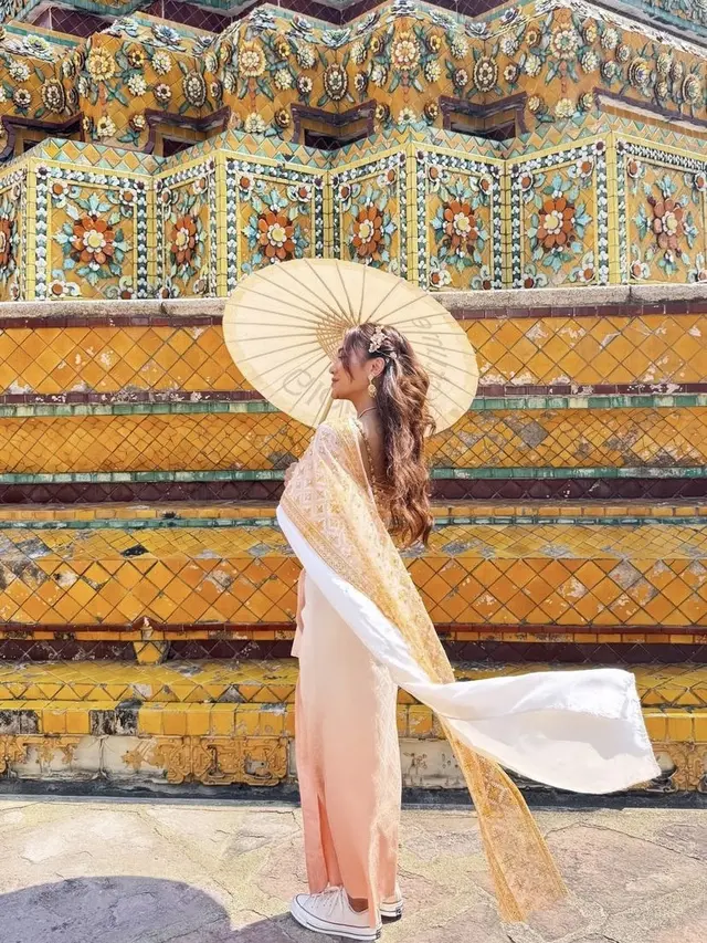 Marion Jola Liburan ke Thailand. [@lalamarionmj]