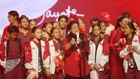Momen Megawati Bernyanyi Cinta Hampa, Bikin Rakernas PDIP Berubah Jadi Arena Konser