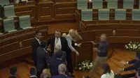 PM Kosovo Dilempar Telur (AP)