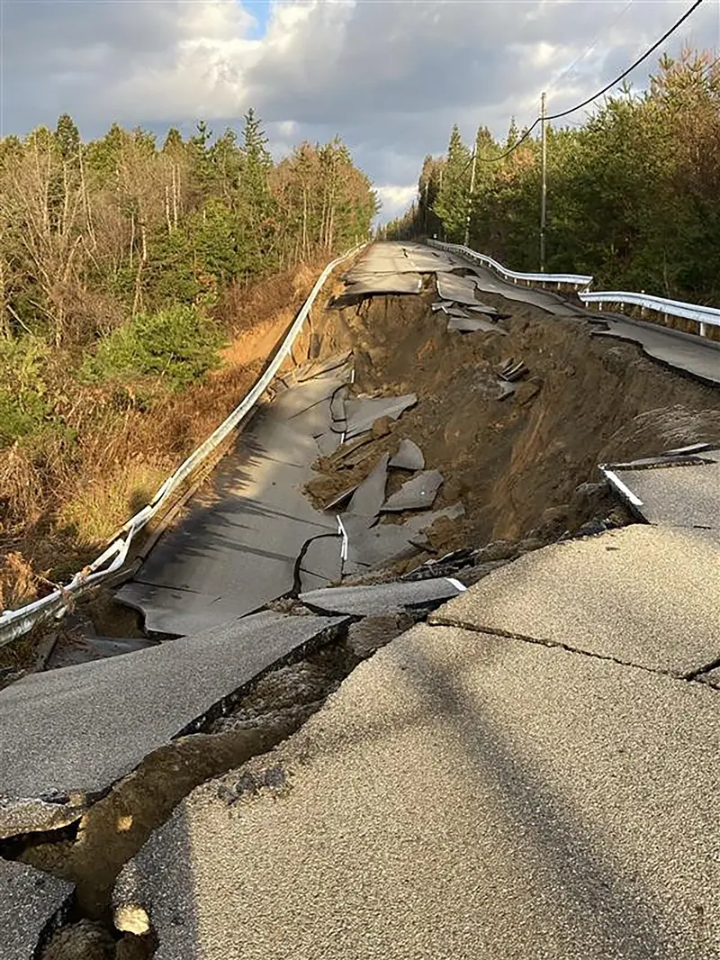 Gempa Besar di Jepang Picu Tsunami