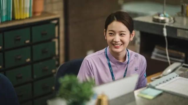 Jang Gyuri di drama populer It's Okay to Not Be Okay