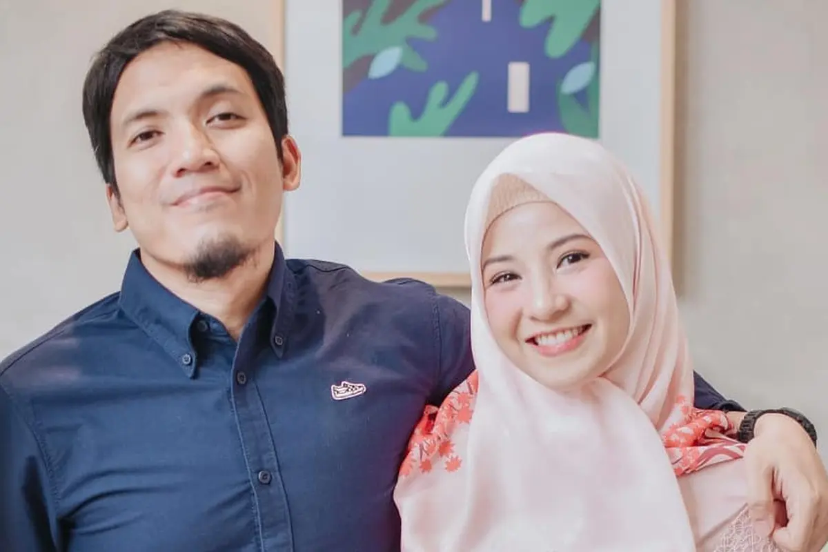 [Bintang] Natasha Rizki dan Desta