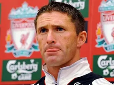 New Liverpool signing Robbie Keane gives a press conference at the club&#039;s Melwood training complex, in Liverpool, north-west England, on July 29, 2008. AFP PHOTO / ANDREW YATES