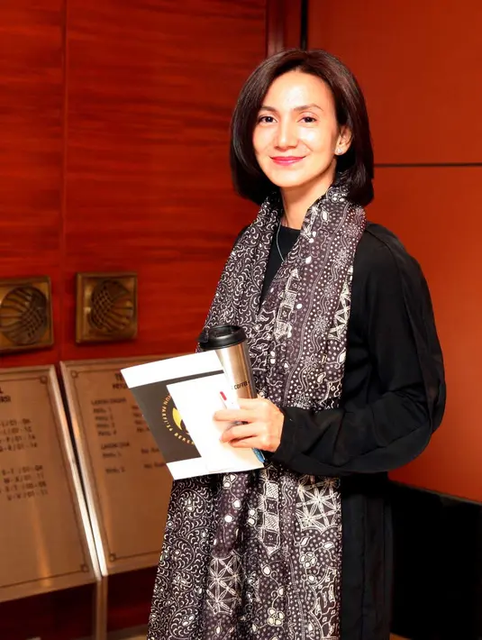 Wanda Hamidah berhasil mendapatkan gelar S2 di bidang kenotariatan di Fakultas Hukum Universitas Indonesia pada tahun 2006. (Nurwahyunan/Bintang.com)