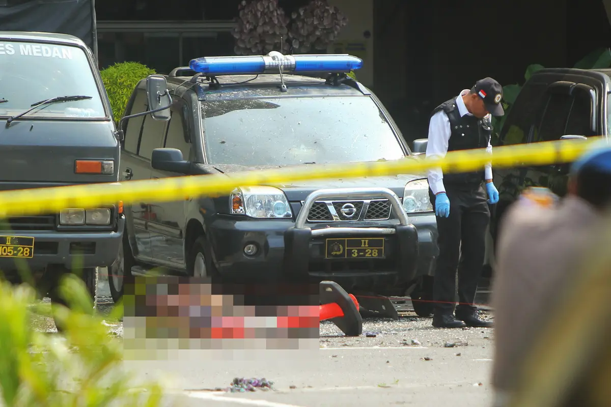 Teror Bom Bunuh Diri di Mapolrestabes Medan