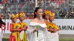 Agnez Mo Bikin Merinding Lewat Indonesia Raya di Mandalika