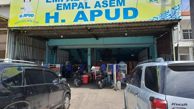 Rekomendasi Tempat Makan Nasi Lengko di Cirebon