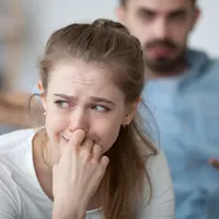 Ilustrasi Perempuan Menangis/https://www.shutterstock.com/Fizkes