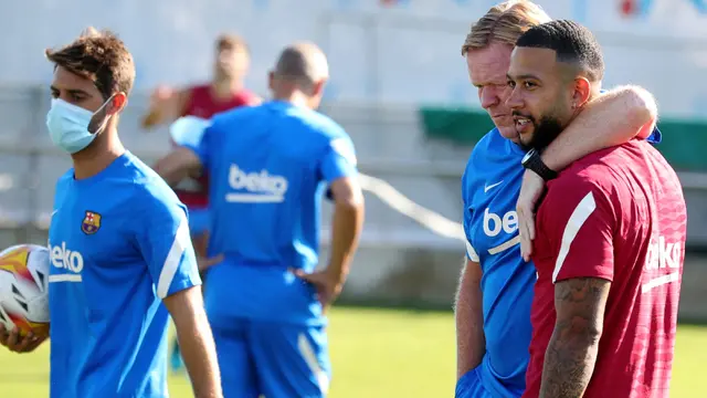 Foto: Resmi Berseragam Barcelona, Memphis Depay Tak Sabar Ingin Bermain dengan Lionel Messi