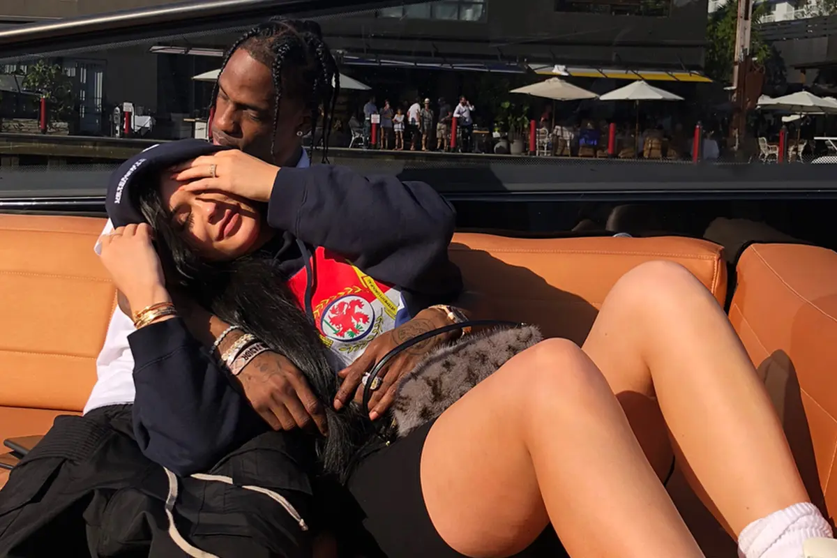 Dikabarkan Putus, Ini 6 Momen Manis Kylie Jenner dan Travis Scott