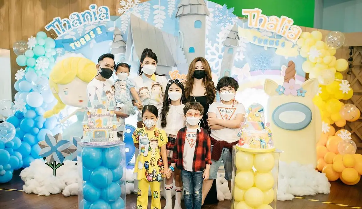 Potret Ultah Thania dan Thalia Putri Onsu (Instagram/sarwendah29)