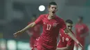 Pemain Bahrain U-23, Jasim Alsalama merayakan golnya ke gawang Korea Utara U-23 pada laga PSSI Anniversary Cup 2018 di Stadion Pakansari, Bogor, (03/5/2018). Bahrain menang 4-1. (Bola.com/Nick Hanoatubun)