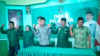 Eri-Armuji daftar Pilkada Surabaya ke PKB. (Dian Kurniawan/Liputan6.com)