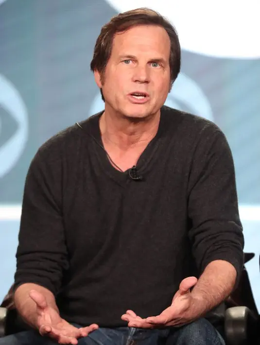 “Dengan luka yang mendalam kami beritahukan bahwa Bill Paxton telah meninggal dunia lantaran penyakit komplikasi setelah operasi (jantung),” tulis pihak keluarga. (AFP/Bintang.com)