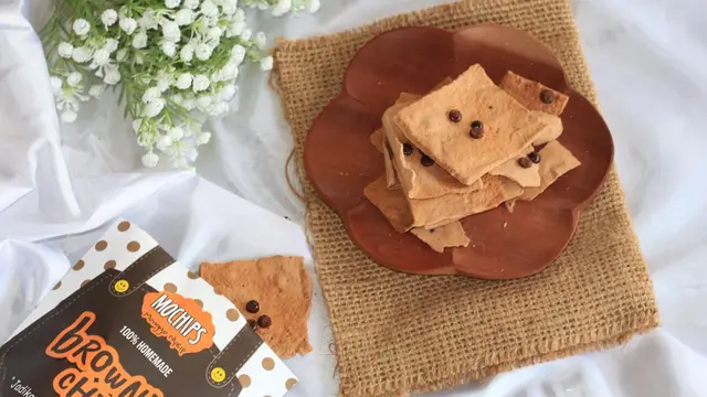 Brownis kering buatan pelaku UMKM Mochips