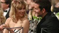 Bradley Cooper dan Suki Waterhouse dikabarkan memilih untuk mengakhiri hubungan mereka setelah dua tahun berpacaran. (foto: huffingtonpost)
