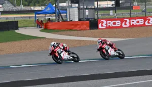Rheza Danica Ahrens (belakang) saat tampil di ARRC 2026. (Astra Honda)