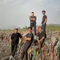 Pandawara Tak Bisa Bersih-Bersih Pantai Loji di Desa Sangrawayang karena Tak Berizin (Tangkapan Layar Instagram/pandawaragroup)