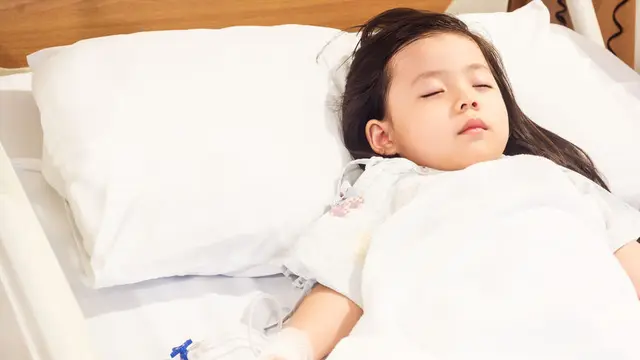 Kiat Agar Anak yang Dirawat di Rumah Sakit Cepat Sembuh
