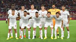 Tiga dari 5 pemain anyar AS Roma yang didapat pada bursa transfer musim panas 2022/2023 langsung diturunkan sebagai starter, yaitu Nemanja Matic, Zeki Celik dan Paulo Dybala. (AFP/Isabella Bonotto)
