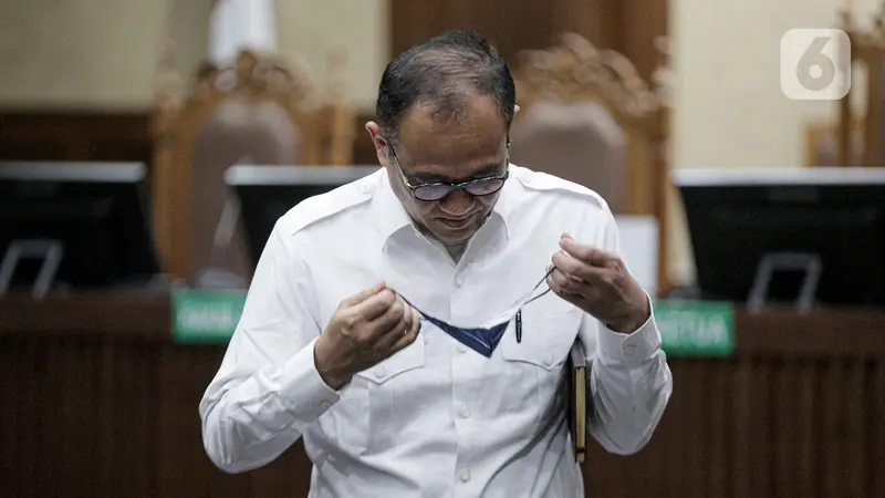 Sidang Vonis Mantan Pejabat Pajak Rafael Alun Ditunda