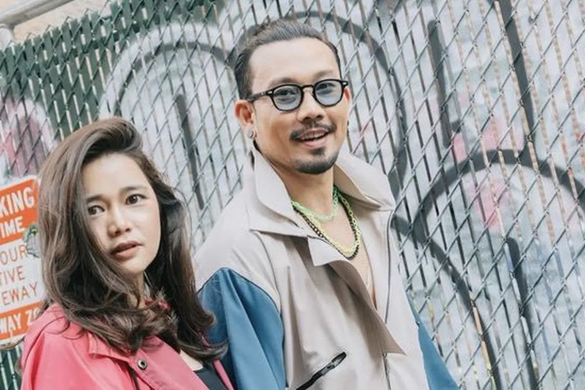 Penampilan Serasi Denny Sumargo dan Istrinya, Olivia Allan