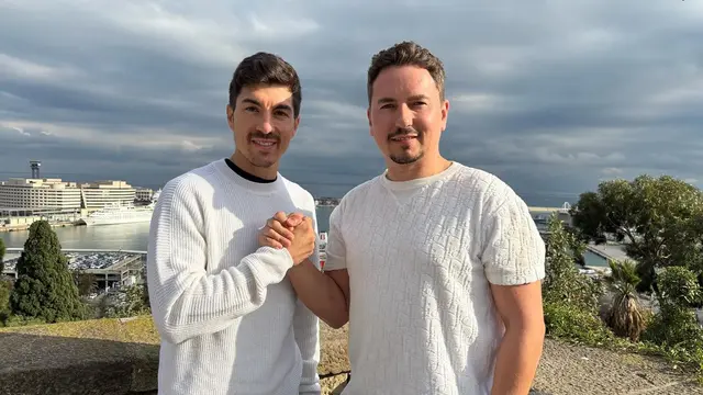 Maverick Vinales dan Jorge Lorenzo