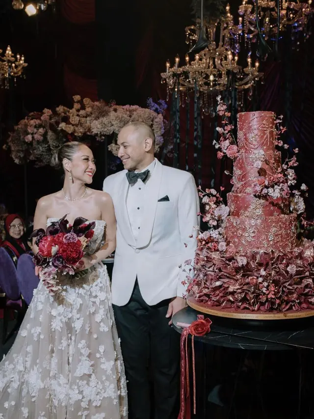 [Fimela] Kue Pernikahan