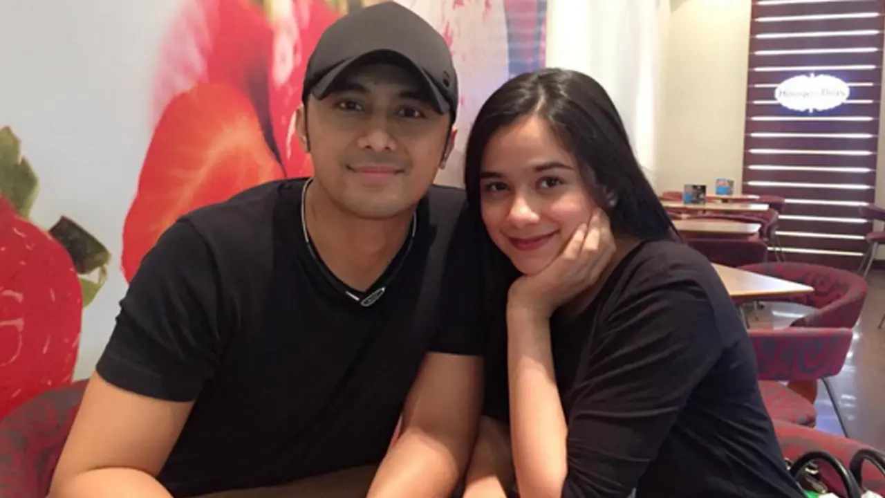 Hengky Kurniawan dan Sonya Fatmala