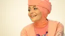 Menurut Lula, sosok Soraya tampak lebih cantik dengan hijab yang menutupi auratnya setahun terakhir. Tak heran, ia pun mengaku ngefans kepada Soraya, Jakarta Selatan, Kamis (9/10/2014) (Liputan6.com/Panji Diksana)