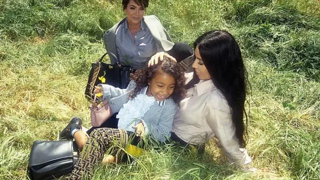 Merayakan ulang tahun Fendi yang ke 10, Kim Kardashian dan anak jadi model.