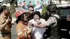 Kejadian ledakan bom di beberapa lokasi di Surabaya, membuat Walikota Surabaya melakukan sidak ke beberapa gereja.