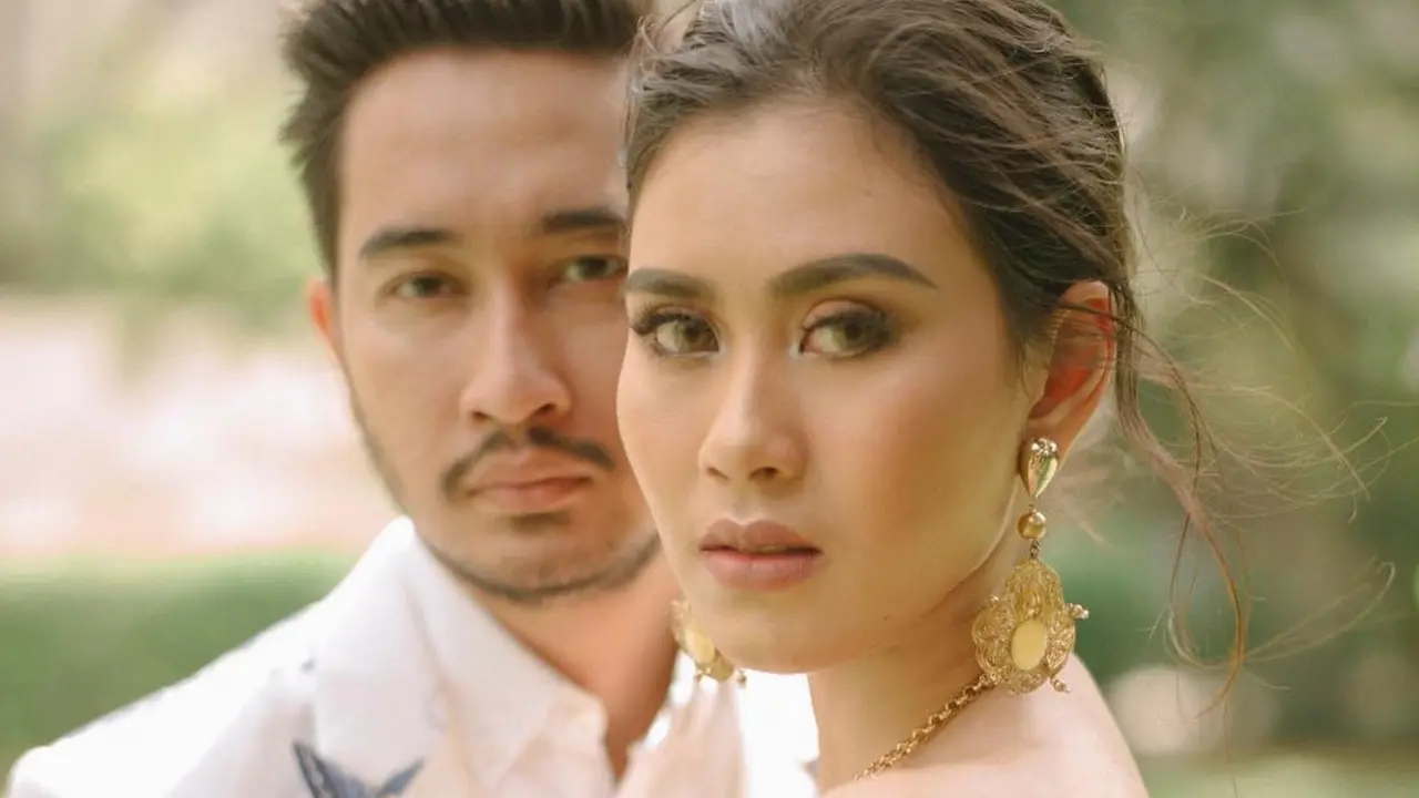 [Bintang] Syahnaz Sadiqah dan Jeje Govinda