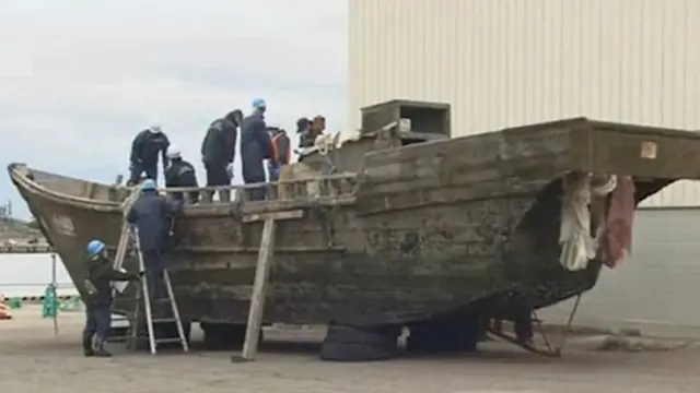 Ngeri, Kapal yang Dipenuhi Mayat Ini Ditemukan di Pantai Jepang 