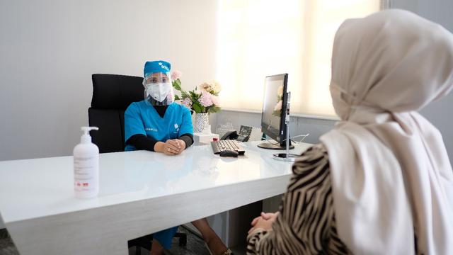 Mau Melakukan Perawatan Kecantikan Di Masa New Normal Rs Emc Berikan Solusinya Beauty Fimela Com