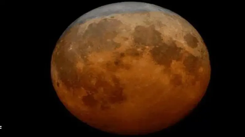 Ilustrasi gerhana bulan total
