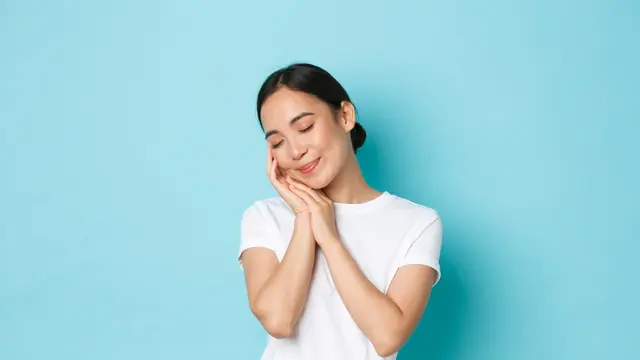 7 Tips Skincare Efektif untuk Cegah Kulit Kendur Secara Alami (photo by freepik.com)