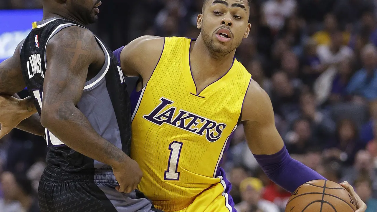 L. A. Lakers Susah Payah Kalahkan Kings