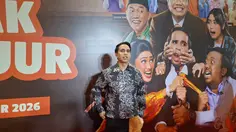 Andovi da Lopez Dapat PR Baca Buku Filsafat dari Fajar Nugros