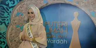 Tahun 2017 ini ajang kecantikan Puteri Muslimah Indonesia digelar untuk ke tiga kalinya. Pertama diadakan di tahun 2015 dan melahirkan Nesa Aqila Heryanto sebagai juaranya, dan tahun 2016 dimenangkan oleh Siti Ashari. (Galih W. Satria/Bintang.com)