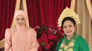 Gaya Titiek Soeharto Saat Hadir di Pernikahan Putri Kerajaan Pahang Malaysia. [@titieksoeharto]