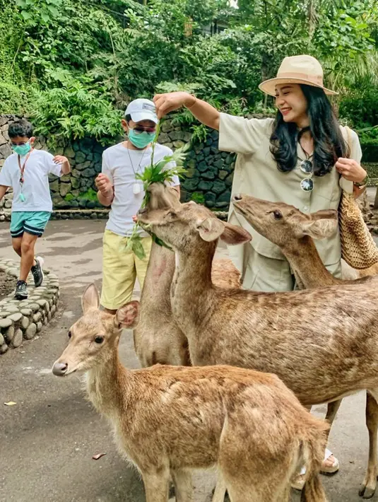 Bunga Zainal (Instagram/bungazainal05)