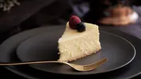ilustrasi cheesecake/Photo by Tina Guina on Unsplash
