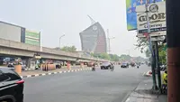 Cerita Warga Makassar Harus Tetap Bekerja di Tengah Kabut Asap