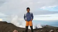 Willem Sigar Taklukkan 50 Gunung dalam Waktu 40 Hari