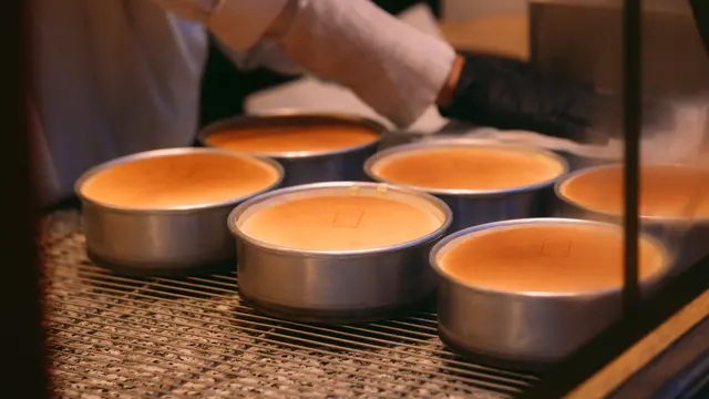 langkah sederhana agar hasil kue tetap lembut tanpa mudah mengempis.