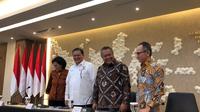 Gubernur Bank Indonesia Perry Warjiyo dalam konferensi pers DHE di Kantor Kementerian Koordinator bidang Perekonomian, Jumat (28/7/2023). (Tira/Liputan6.com)